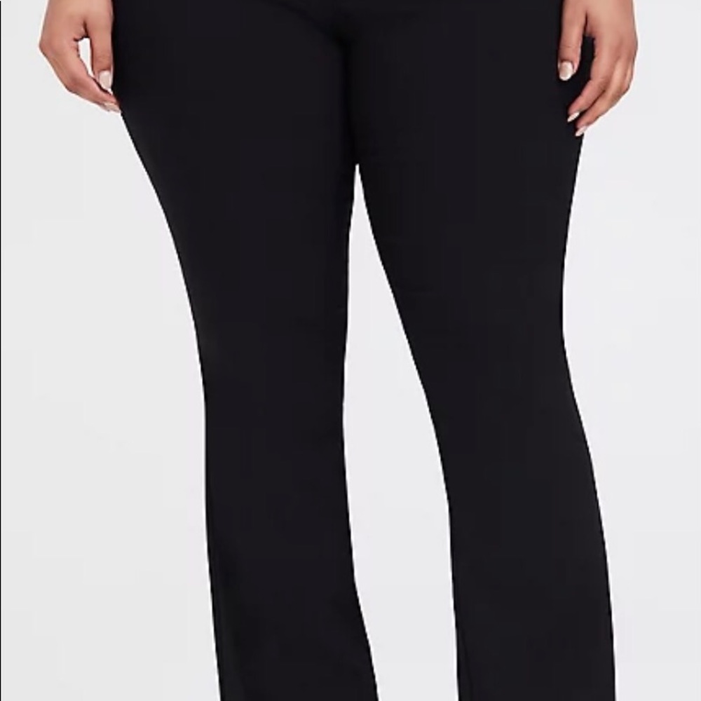 Size 20R Torrid Studio Modern Millennium Stretch